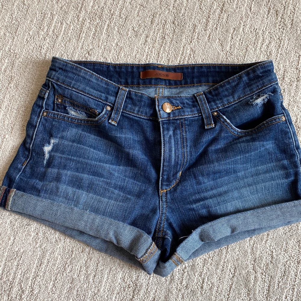 Joe’s Jeans - denim roll up shorts, size 26